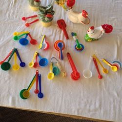 Chickens & Measuring Spoons
