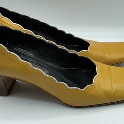 Vintage Paloma Barcelona Mustard Yellow Leather Scalloped Edge Pumps Size 6