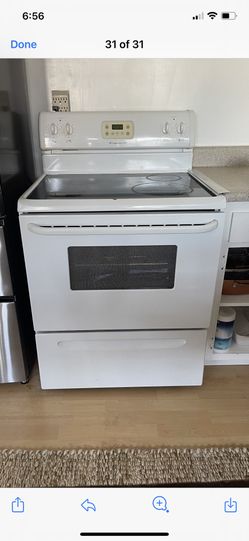 Fridgidaire 36' Electric Like New
