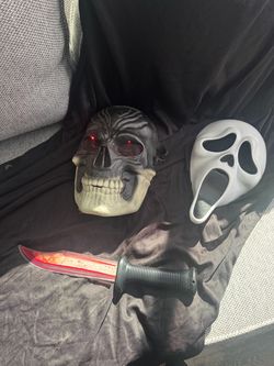 Adult-Ghost face costume w/FREE skull mask!