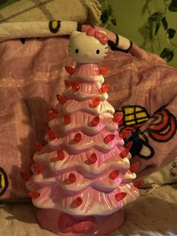 Hello Kitty Christmas Tree