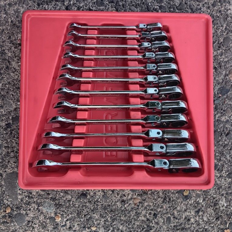 Blue Point (Snap-on) BOERMG712 12 Peice Reversible Wrenches 8to19mm Vgood Condition. For Pick Up Fremont Seattle. No Low Ball Offers Please. No Trade