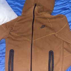 nike tech