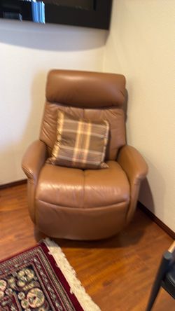 Italian Braun lather reclaimed chair