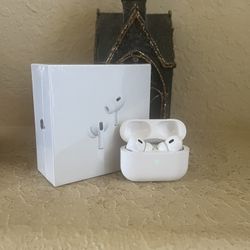 Apple AirPods Pro 2nd Generation Bluetooth Headphones/Ear Buds with Wireless MagSafe Case **SEALED** (SHIPPING ONLY)