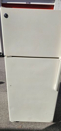 GE Fridge