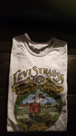 New with rags Mens Levi Tee