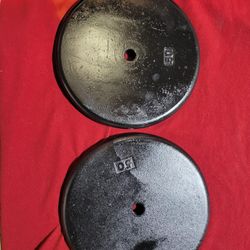 1" HOLE  50LB PLATES 
11525 S HALSTED DUNKIN DONUTS/7111 S WESTERN WALGREENS 
80$  CASH ONLY AS IS 