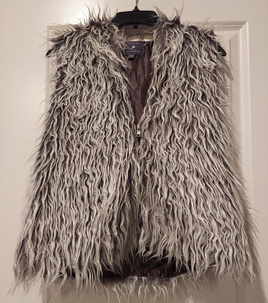 VEST  ( FUX FUR HOODED ) PRICE HAS BEEN REDUCED!!