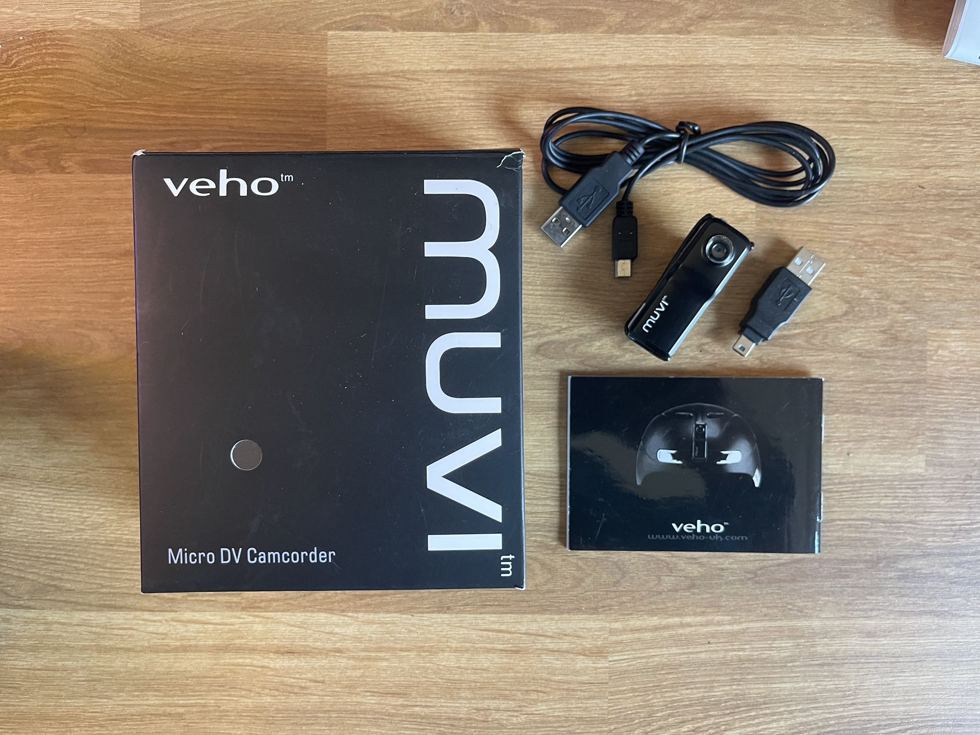 Veho Muvi HD10X Micro Camcorder | HD | Handsfree | Body Worn | Action  Digital Mini Camera
