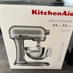 Kitchen Aid Bran New Mixer 5.5 Quart New Never Opened
