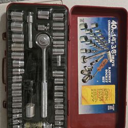 Socket set