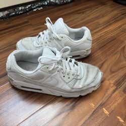 White Nike Air Max 1 