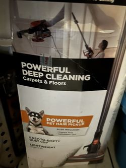 ASPIRADORA CON ACCESORIOS 