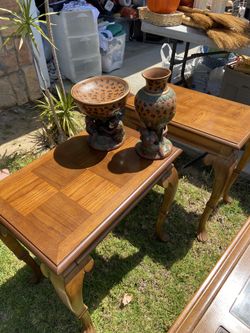 coffee table and two end tables