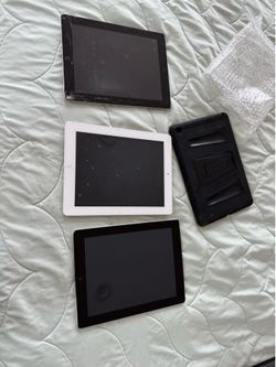 Lot of 3 Apple I pads