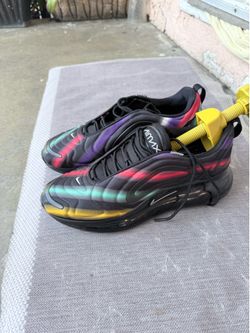 Nike Air Max 720 Black Neon Streaks