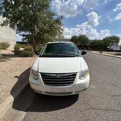 2007 Chrysler Town & Country