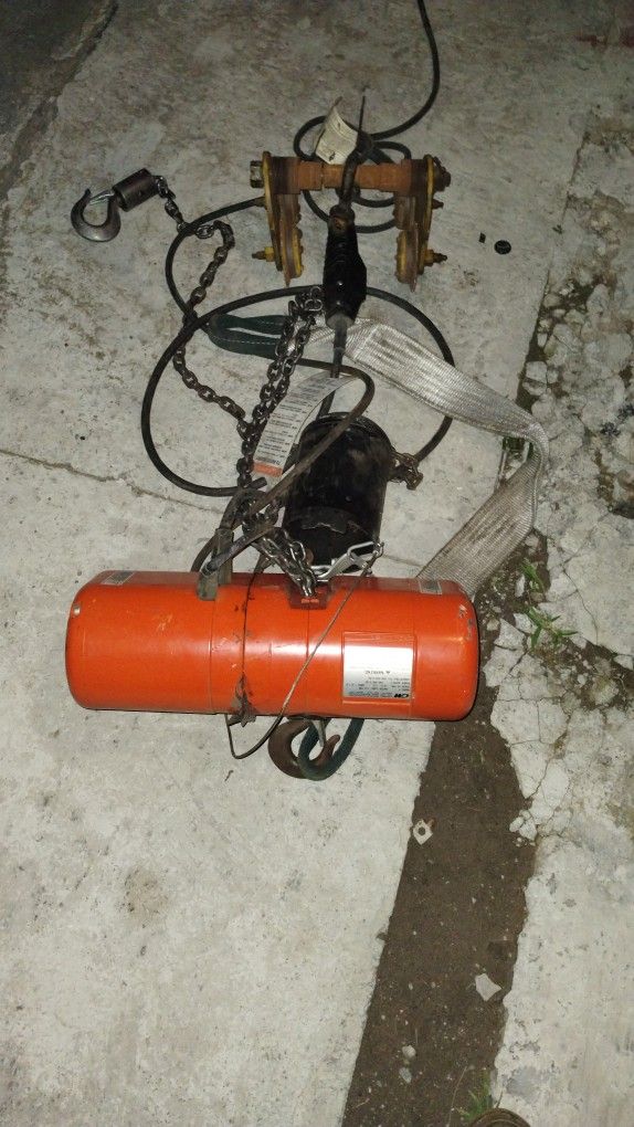 Electric Hoist