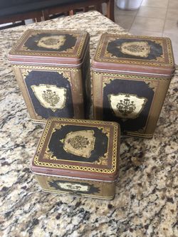 Vintage J.L . Clark Tin Set Of 3