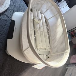 4 mom’s bassinet