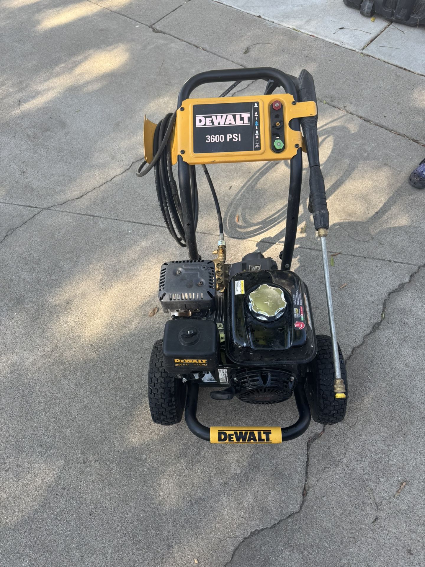 Dewalt Pressure Washer 3600 PSI (LIKE NEW)
