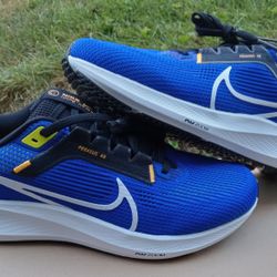 100% AUTHENTIC Men's Nike Air Zoom PEGASUS 40 Racer Blue Black-Sundial Running size 9.5 NEW IN BOX $80
