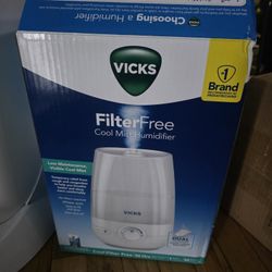 Vicks Cool Mist Humidifier 