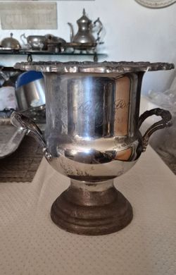 Champagne bucket