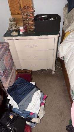 Three drawer dresser