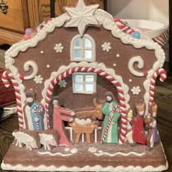 Christmas Nativity Gingerbread House New With Tags