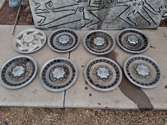 Ford R16 weel cover