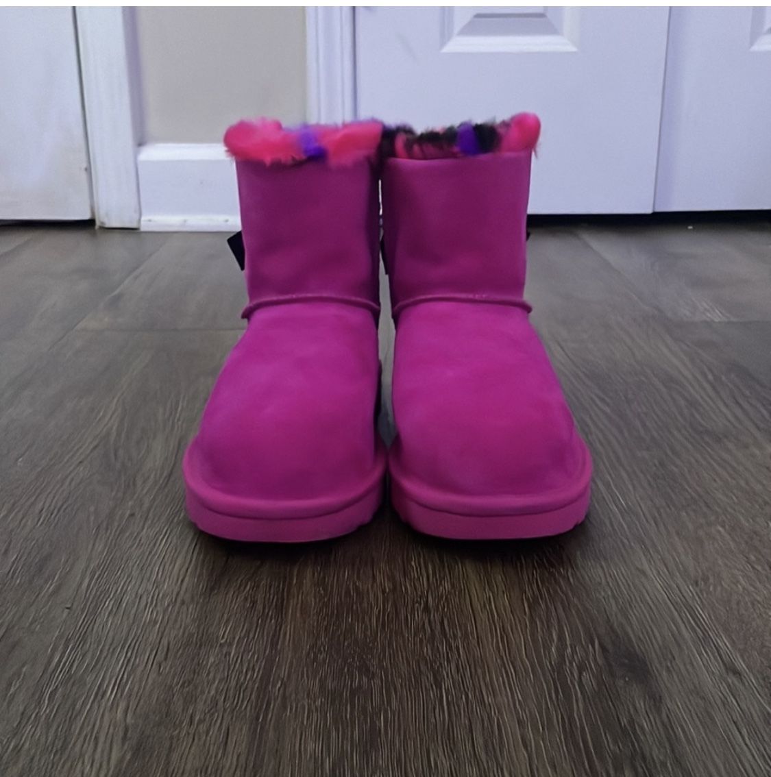 Uggs Size 6 Tarzan