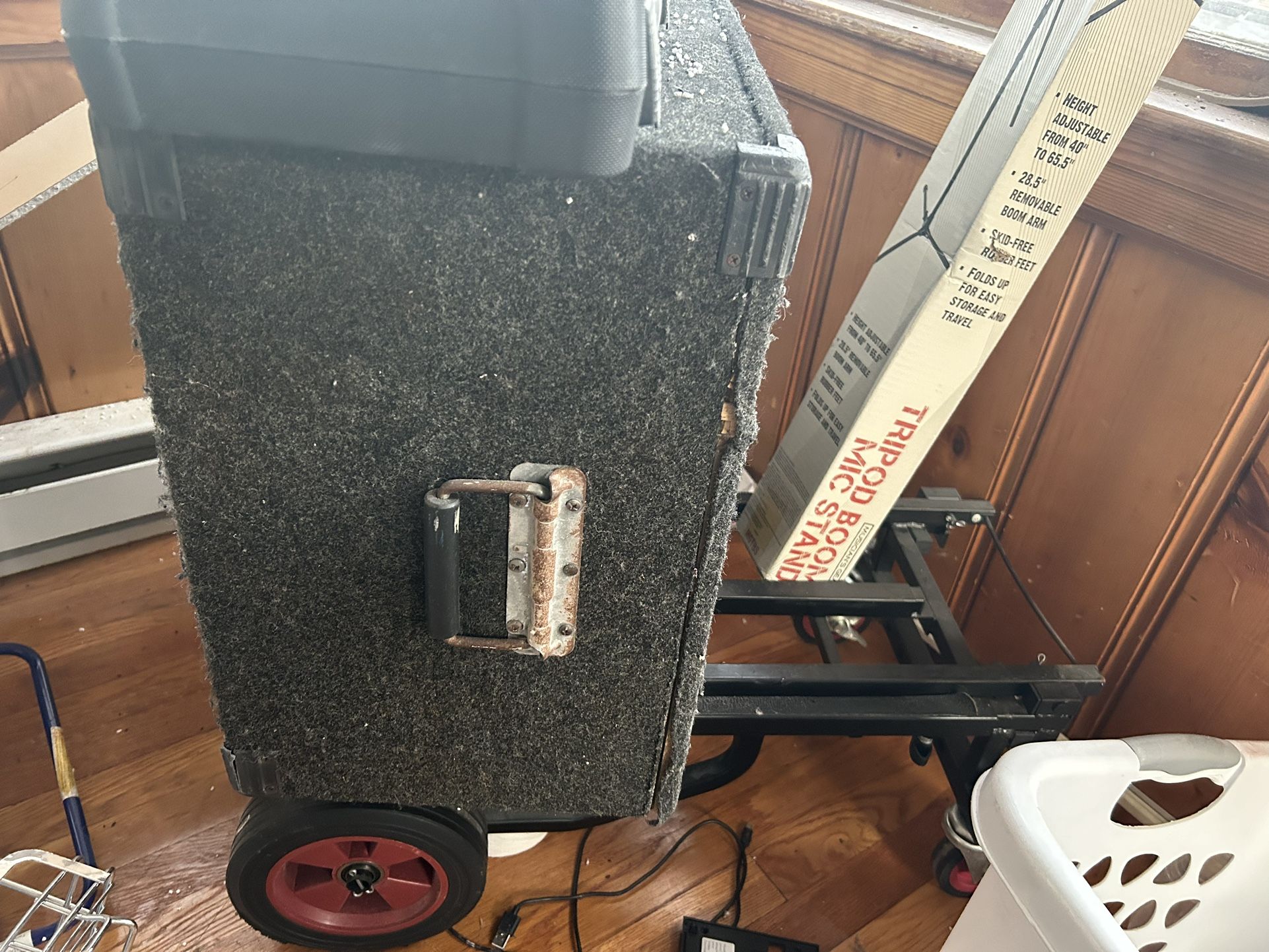 DJ cart