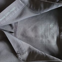 FIGS Women Scrub Set Size L