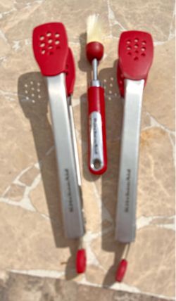 KitchenAid 3-Piece Red Utensil Set (2 Pairs of Tongs + Basting Brush)