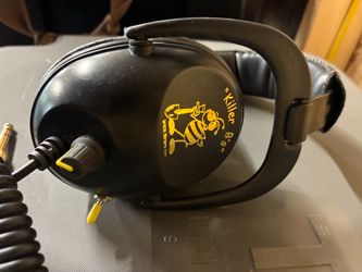 Killer B’s Stinger headphones
