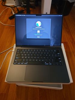 MacBook Pro 14; 24gbs ram; 1 Tb