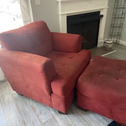 Arm chair With ottoman (free)