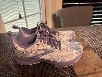 Revel 5 brooks