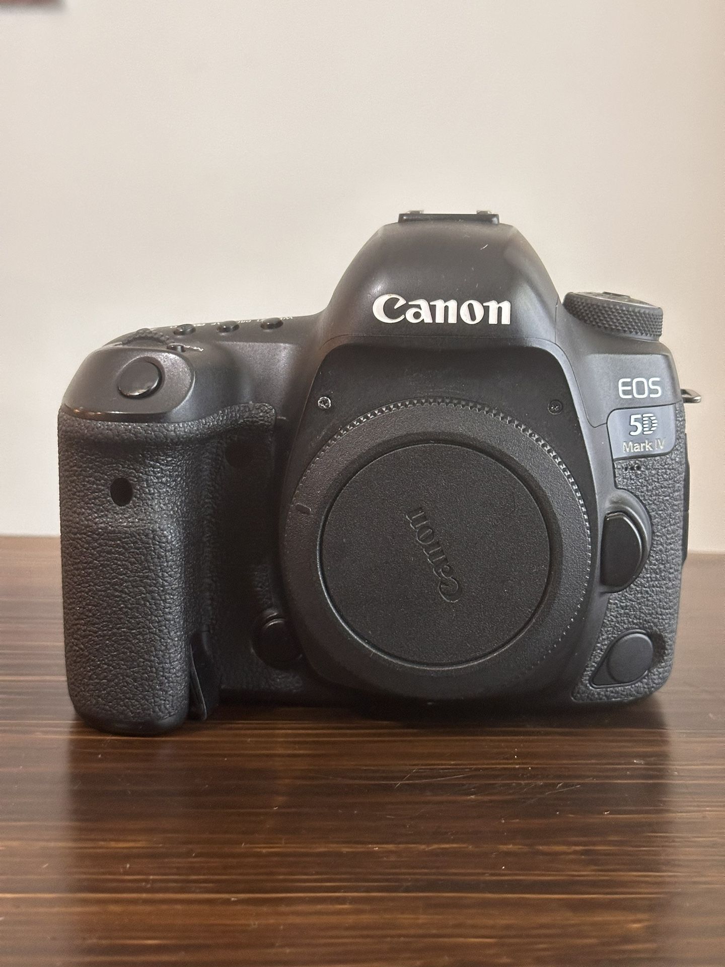 Canon 5d Mk iv & 24mm EF Prime Lens