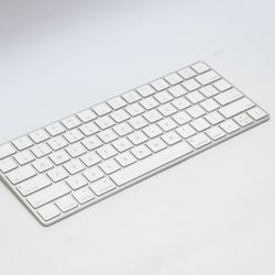 Apple Magic Keyboard Bluetooth Rechargeable Lightning A1644 MLA22LL