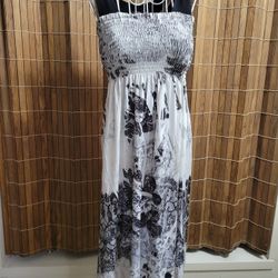 Woman's  Strapless Dress  - NEW