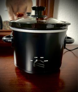 Small crock pot