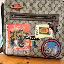 Gucci Courier / Messenger Bag