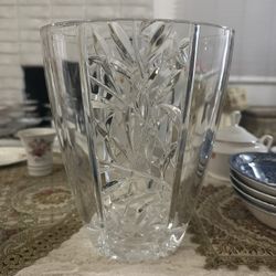 24% Lead Crystal Vase