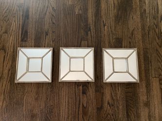 Square Mirrors Set of 3.