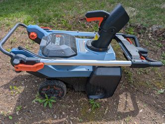 Senix Cordless Snowblower