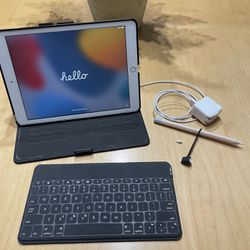 Apple Pencil And iPad Case With Keyboard 