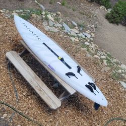**MUST SELL**PRICE REDUCED** Fanatic Pure Ram Sailboard W/2 Sails, Mast, Boom & Harness *MAKE OFFER*